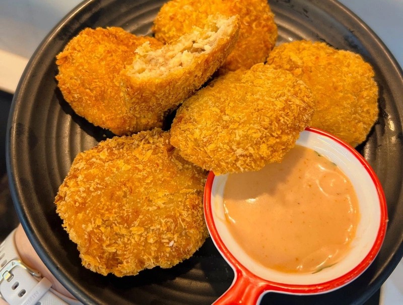 BÁNH GÀ MERCI FOOD